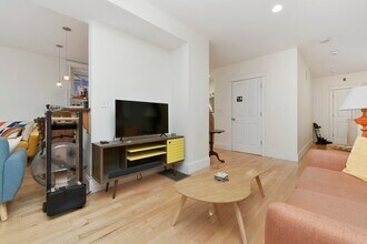73 Lubec St in Boston, MA - Building Photo - Building Photo
