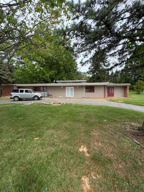 2406 Browns Mill Rd