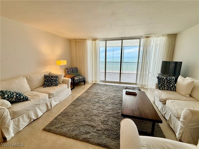 property at 1919 Gulf Shore Blvd N