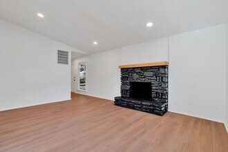 1 Looe Ln in Bella Vista, AR - Building Photo - Building Photo