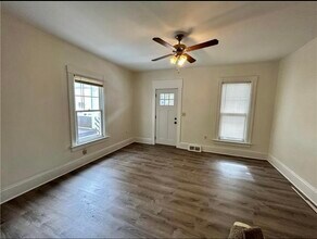 407 William St in Pen Argyl, PA - Foto de edificio - Building Photo