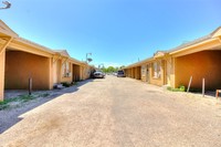 Tejano Apartments in Houston, TX - Foto de edificio - Building Photo