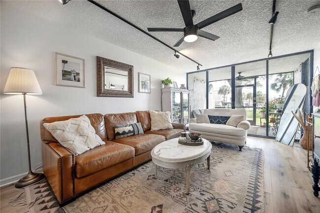 property at 2424 W Tampa Bay Blvd