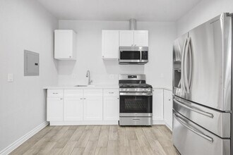 8459 O'Melveny Ave in Los Angeles, CA - Building Photo - Building Photo