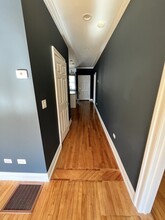 2338 N Ridgeway Ave in Chicago, IL - Building Photo - Building Photo