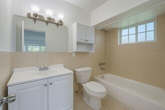 3350 NE 16th Terrace in Pompano Beach, FL - Building Photo - Building Photo