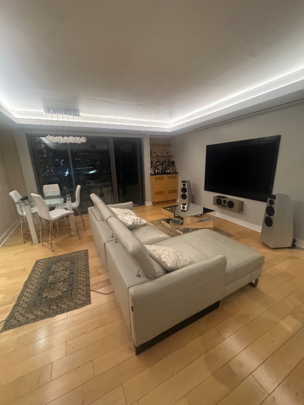 645 Front St in San Diego, CA - Building Photo - Building Photo