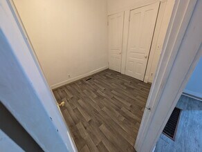 323 Warren St, Unit 1 in Mankato, MN - Building Photo - Building Photo