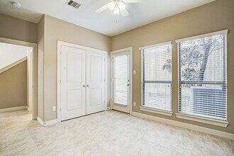 3830 Center Plaza Dr in Houston, TX - Building Photo - Building Photo