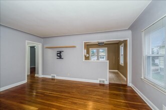 5710 Wyoming St in Duluth, MN - Building Photo - Building Photo