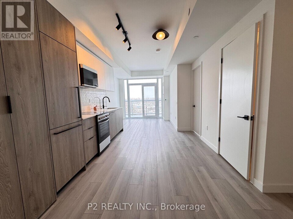 1635 Military Trail in Toronto, ON - Building Photo