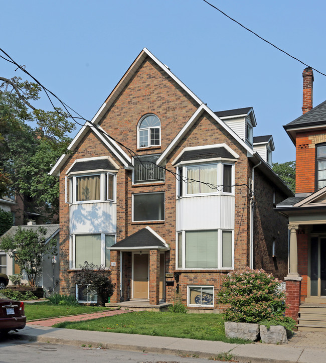 220 Caroline St S in Hamilton, ON - Building Photo - Primary Photo