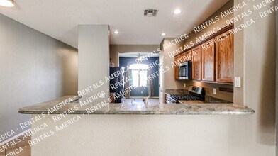 11555 W Kinderman Dr in Avondale, AZ - Building Photo - Building Photo