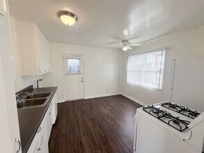 24638 Eshelman Ave in Lomita, CA - Building Photo - Building Photo