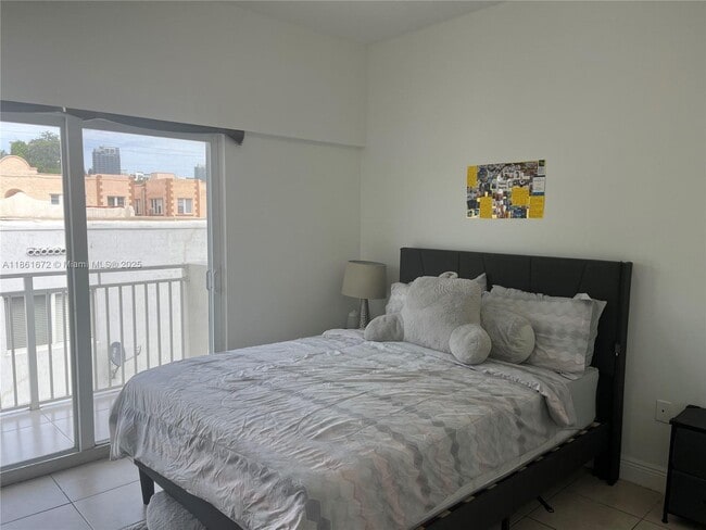 property at 1020 SW 4th St