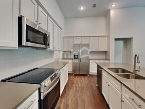 4996 Bill Cheek Rd in Auburn, GA - Building Photo - Building Photo