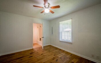 811 Lee Ave in Rossville, GA - Building Photo - Building Photo