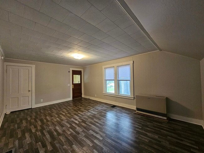 21 Clay St in Laconia, NH - Building Photo - Building Photo