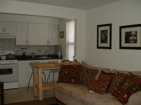 2582 Richmond Terrace, Unit 2 in Staten Island, NY - Building Photo