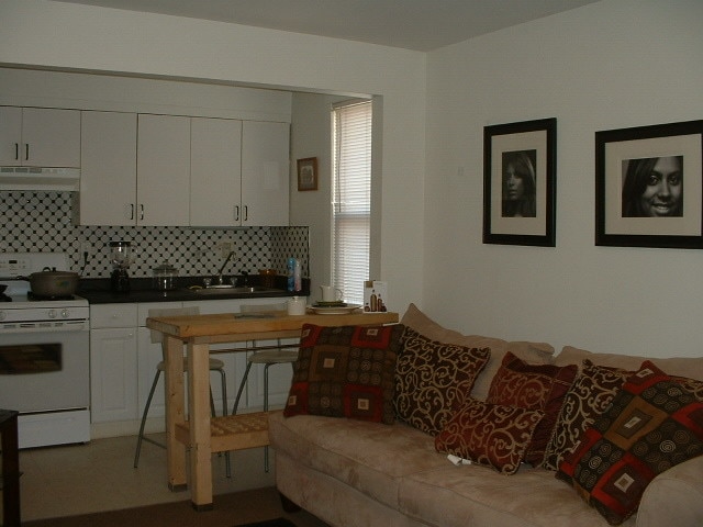 2582 Richmond Terrace, Unit 2