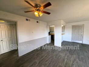 4820 Wellesley Ave in Fort Worth, TX - Building Photo - Building Photo