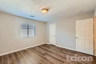 4831 Preston Trail Ln in Pasadena, TX - Building Photo - Building Photo