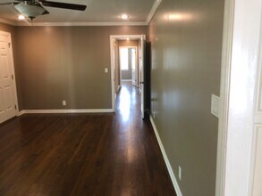 208 General Roberts Dr in Columbia, TN - Building Photo - Building Photo