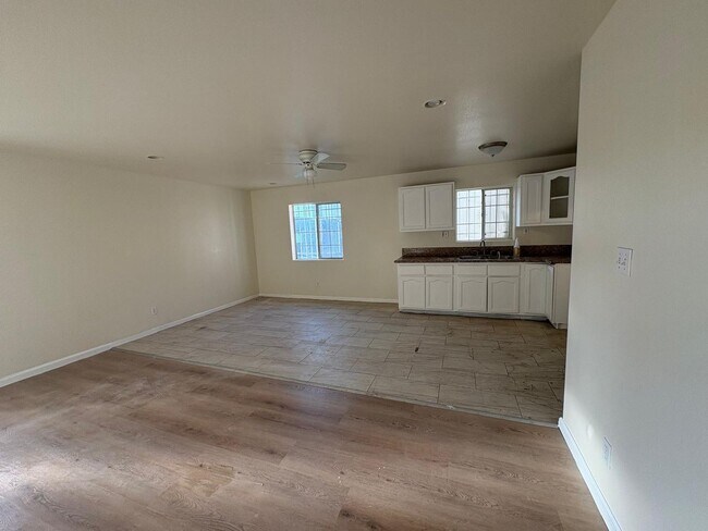 8940 S Western Ave in Los Angeles, CA - Building Photo - Building Photo