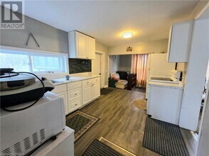 109 Sydenham St in Brantford, ON - Building Photo - Building Photo