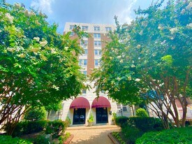 1925 16th St NW in Washington, DC - Building Photo