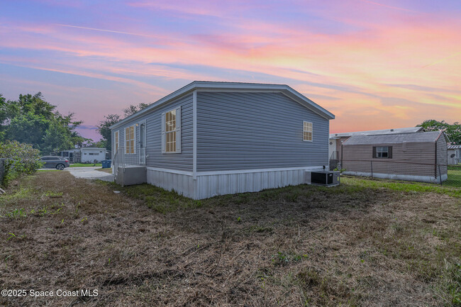 2551 Chatham Way NE in Palm Bay, FL - Building Photo - Building Photo