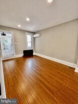 241 High St in Phoenixville, PA - Building Photo
