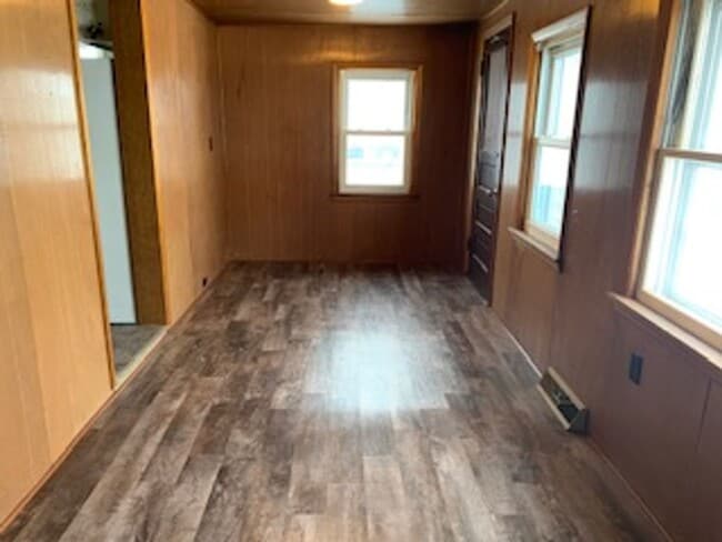 641 Wyoming St in Waterloo, IA - Building Photo - Building Photo