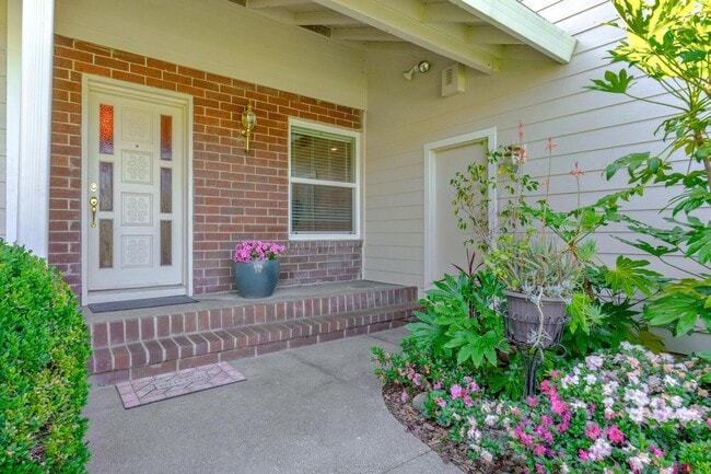 7161 Havenside Dr in Sacramento, CA - Foto de edificio - Building Photo