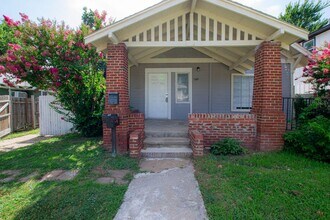 1149 N McKinley Ave-Unit -Main House in Oklahoma City, OK - Building Photo - Building Photo