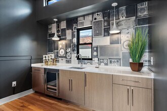 1011 12th Ave S-Unit -ID1312340P in Nashville, TN - Building Photo - Building Photo