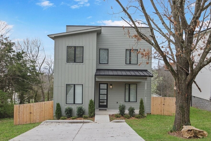 2306 Ilolo St in Nashville, TN - Building Photo