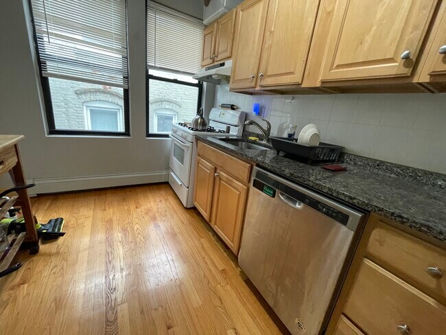 181 Allston St, Unit 2 in Boston, MA - Building Photo - Building Photo