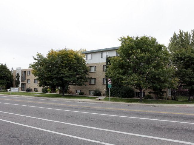 Florida Apartments in Lakewood, CO - Foto de edificio - Building Photo