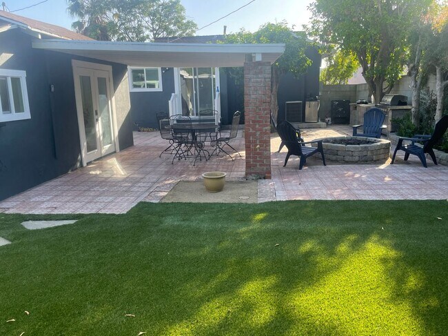 3809 Brunswick Ave in Los Angeles, CA - Building Photo - Building Photo