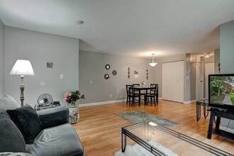 120 Fellsview Terrace in Stoneham, MA - Building Photo - Building Photo