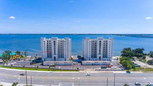 1435 S Harbor City Blvd
