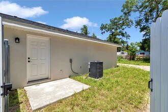 11415 NW 15th St in Ocala, FL - Building Photo - Building Photo