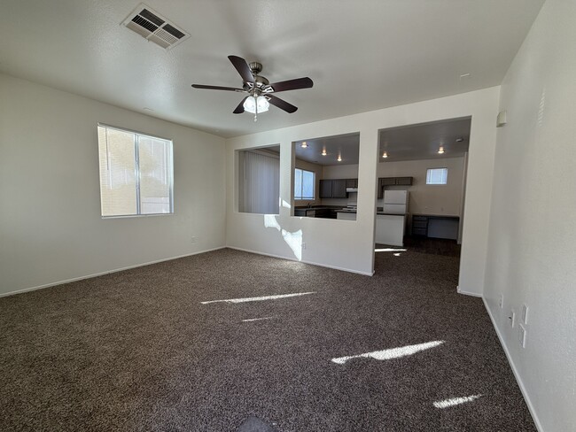 9530 Crooked Wood Ave in Las Vegas, NV - Building Photo - Building Photo