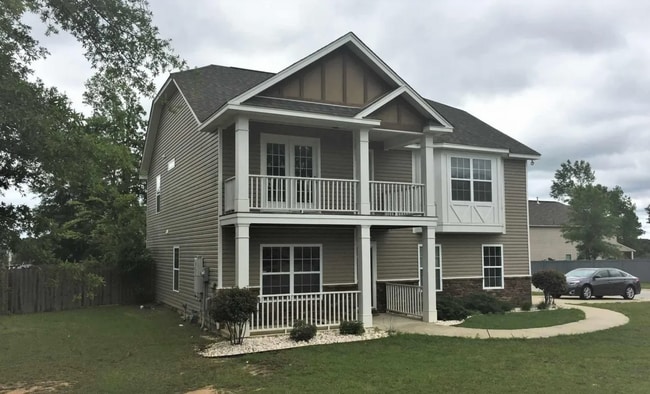 985 Farnsworth Dr in Hopkins, SC - Building Photo - Building Photo