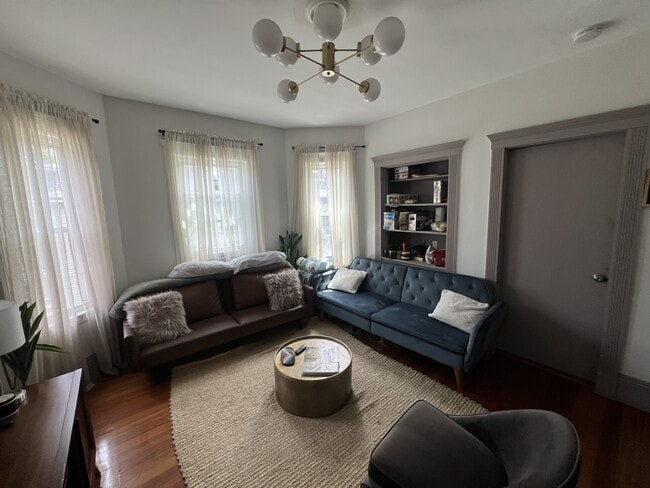 property at 195 Hancock St