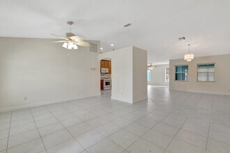 189 SE Floresta Dr in Port St. Lucie, FL - Building Photo - Building Photo