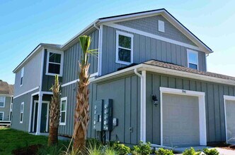 9543 Star Dr in Jacksonville, FL - Building Photo - Building Photo