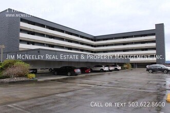 1 3rd St-Unit -#401 in Astoria, OR - Building Photo - Building Photo