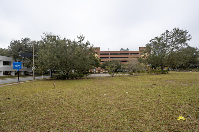 Monarch Tower in Orlando, FL - Building Photo - Building Photo